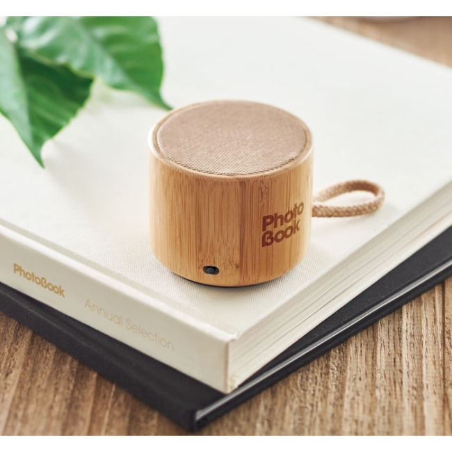 Round bamboo wireless speaker