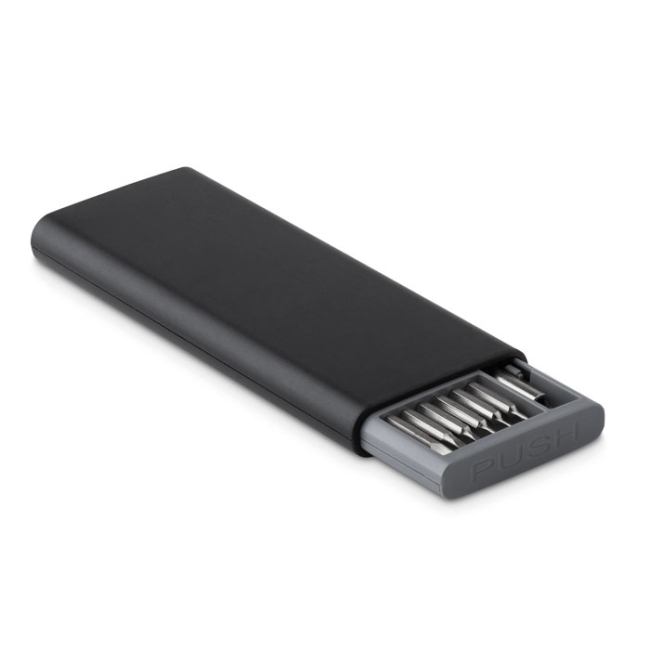 Jeu  24 tournevis en coffret.