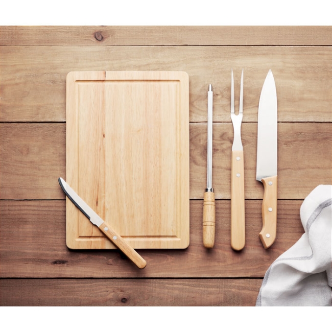 4 accessoires de barbecue