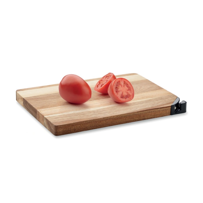 Acacia wood cutting board