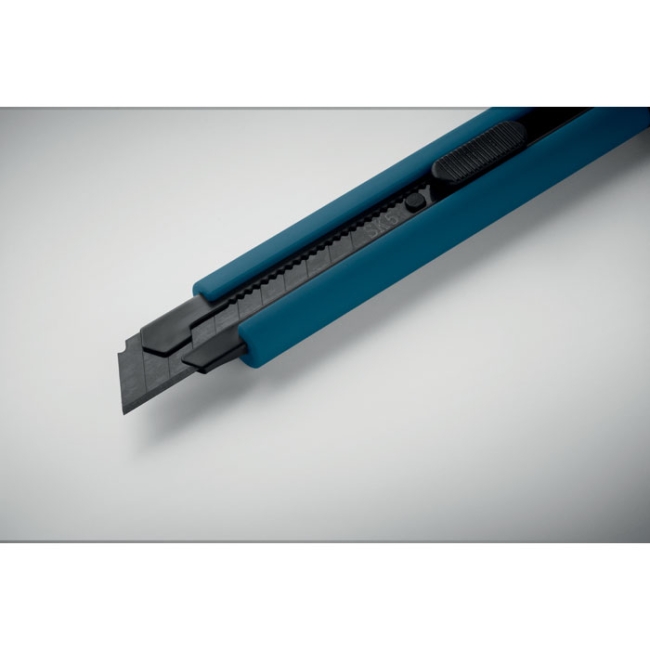 Grand cutter rétractable