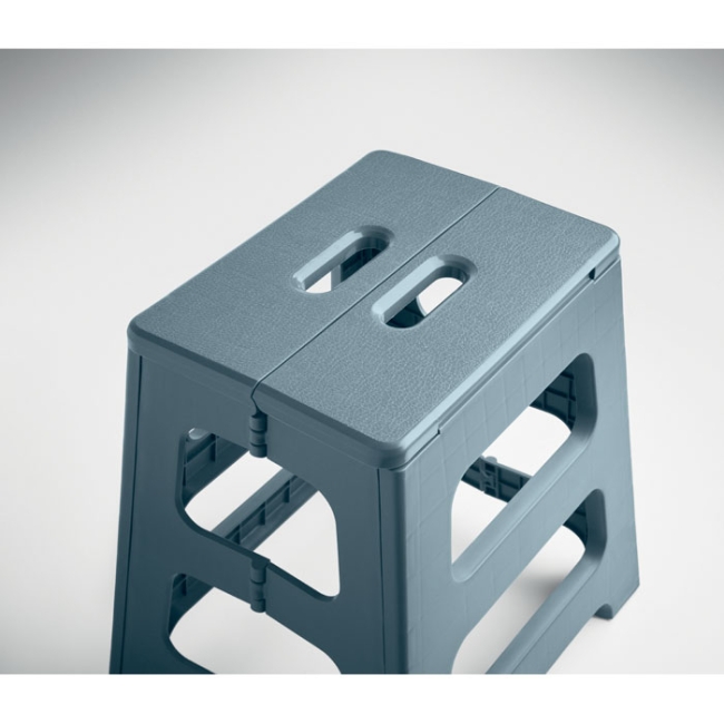 Portable foldable stool