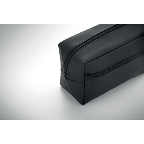 Toiletry bag in 600D RPET