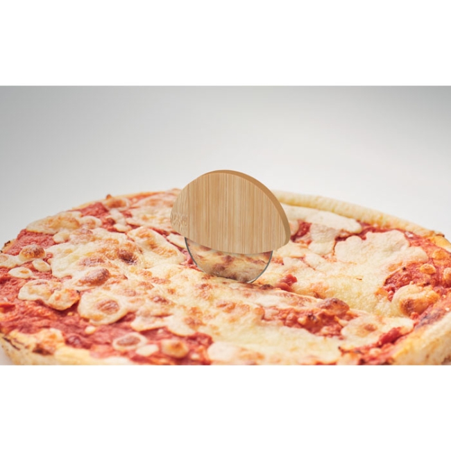 Round bamboo pizza cutter