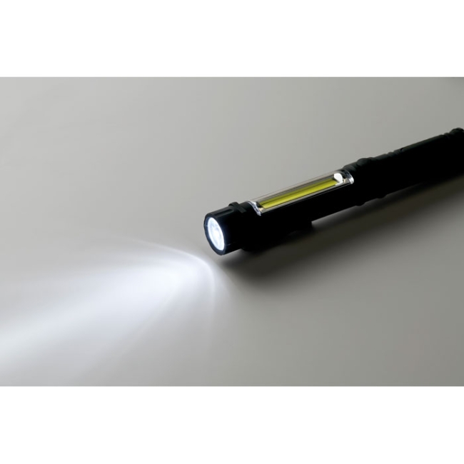 Magnetic LED torch