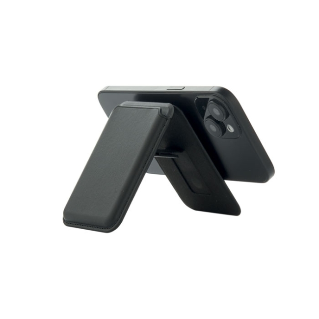 Magnetic credit card holder