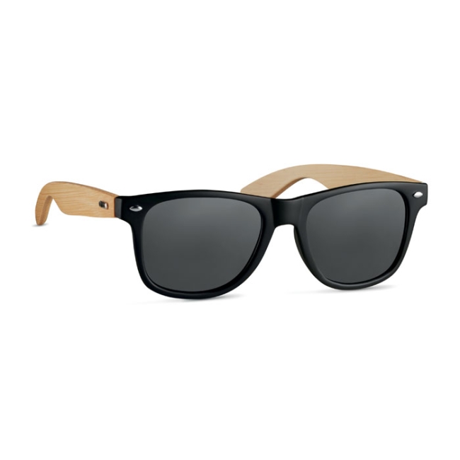Sunglasses with bamboo arms