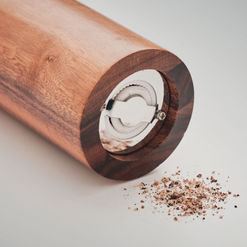 Pepper grinder in acacia wood