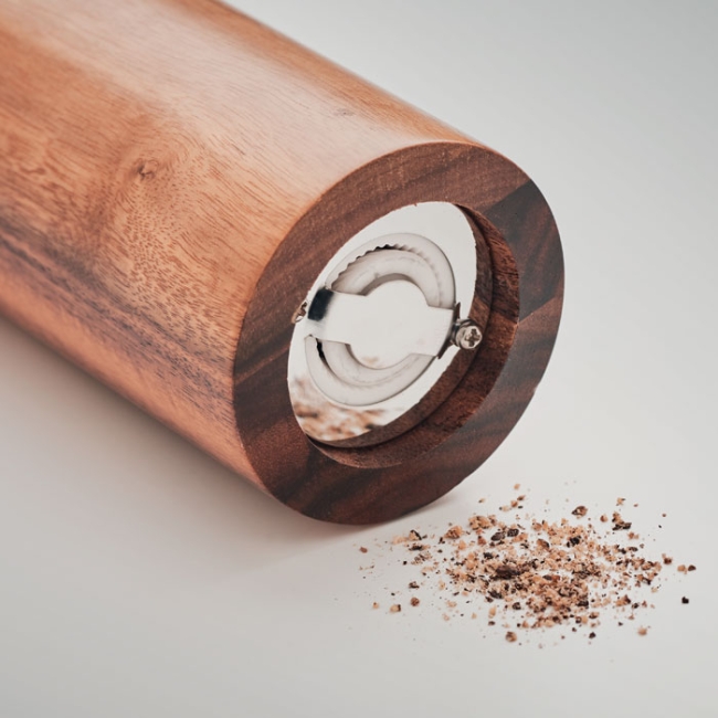 Pepper grinder in acacia wood