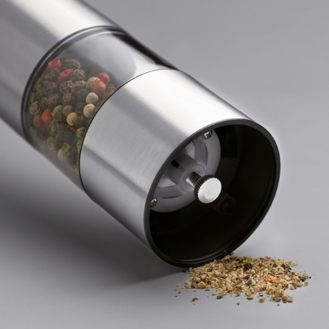 Electric salt or pepper mill