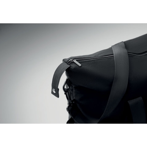 Weekend bag recycled material