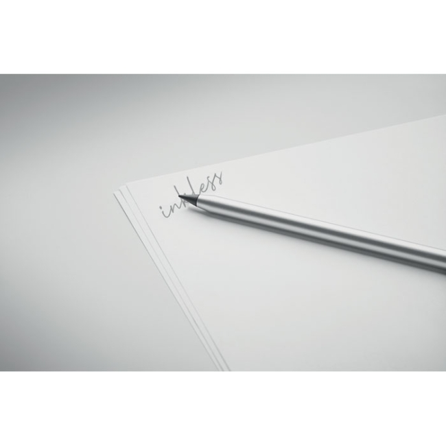 Long lasting inkless pen