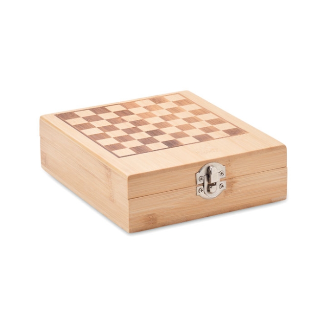 Set à vin et jeu d'échecs