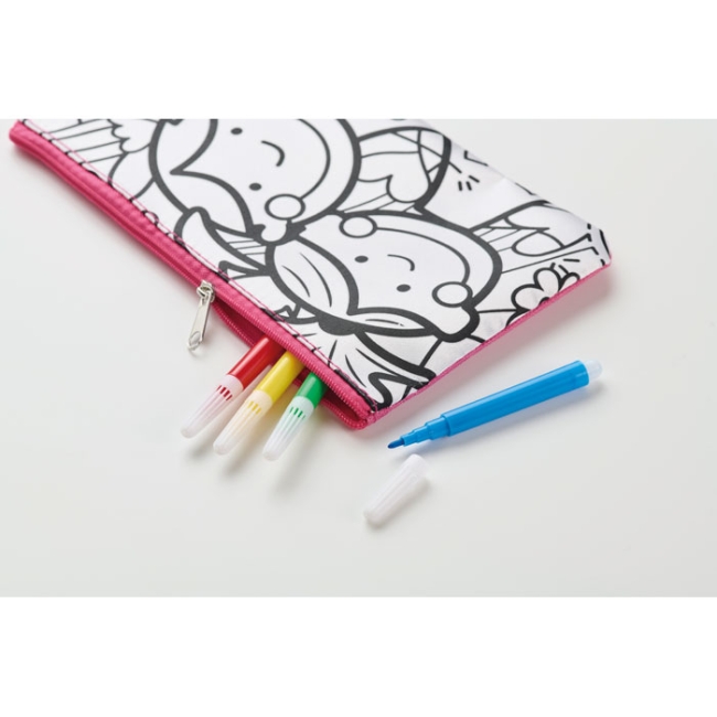 Trousse à crayons avec feutres