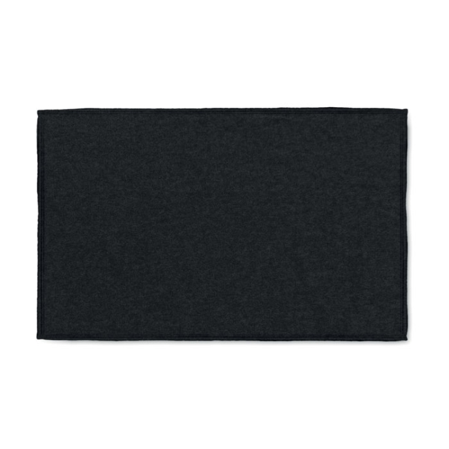 2 in 1 travel blanket set