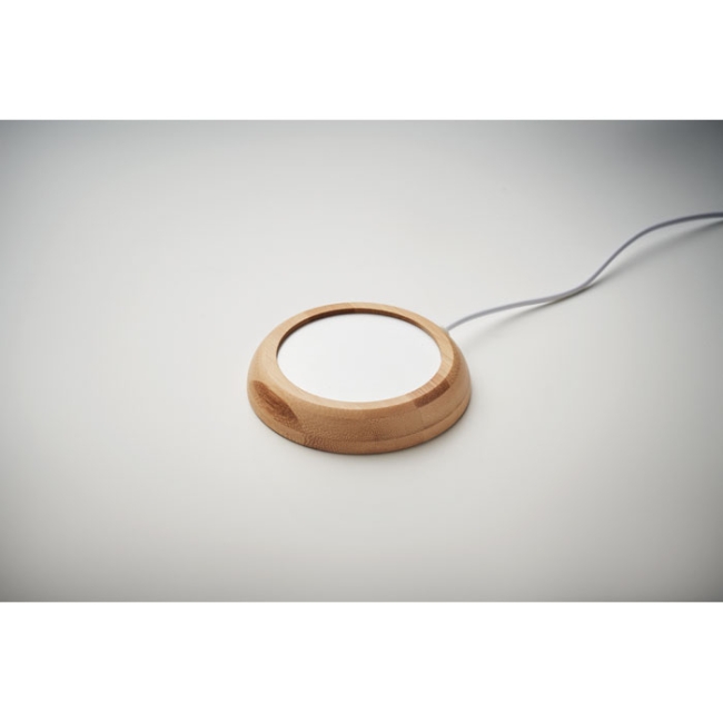 Bamboo mug warmer with USB
